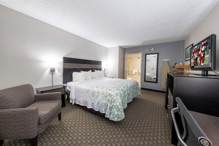 Room 21 of 41