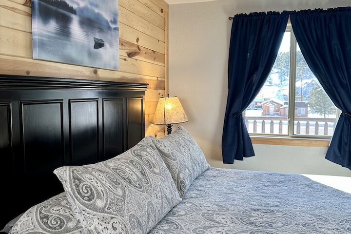 Mountain View Lodge & Cabins