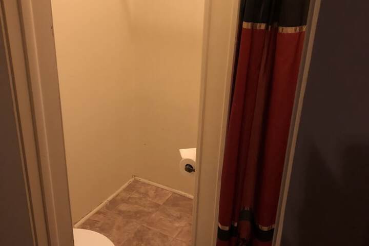 Room 48 of 82
