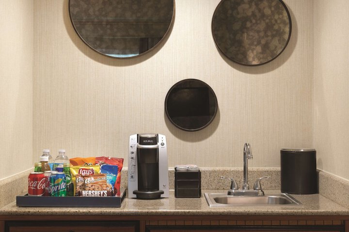 Embassy Suites by Hilton Santa Ana Orange County Airport