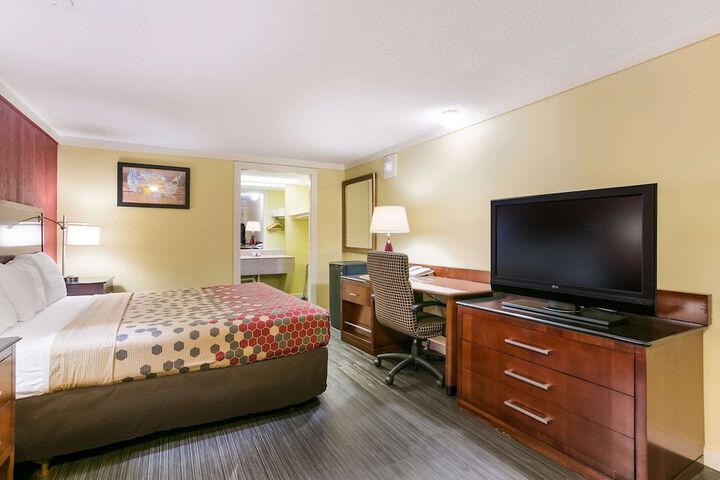 Room 16 of 22