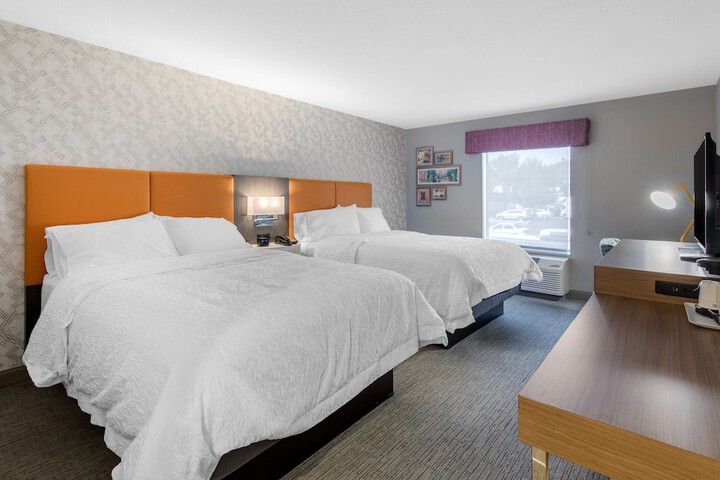 Room 35 of 46