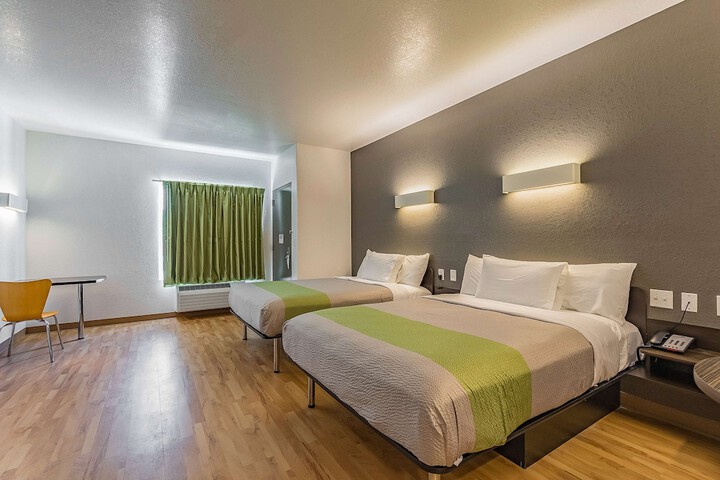 Room 16 of 30