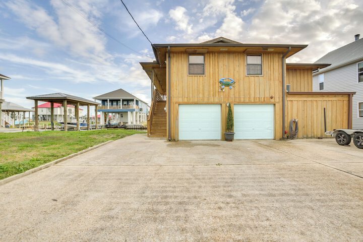Private Dock Lanai: Bayou Retreat in Barataria!