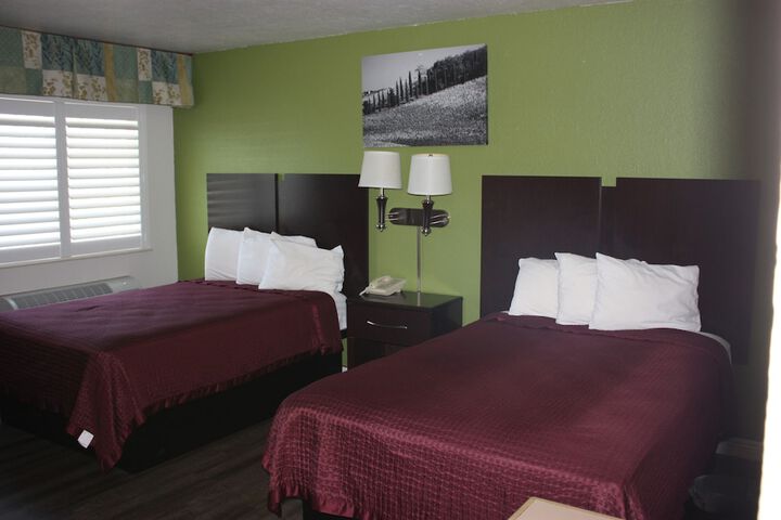 Room 7 of 17