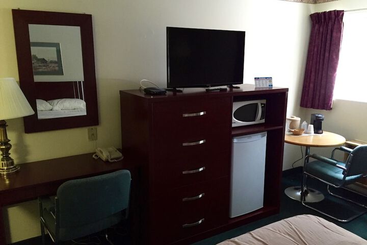 Room 21 of 48