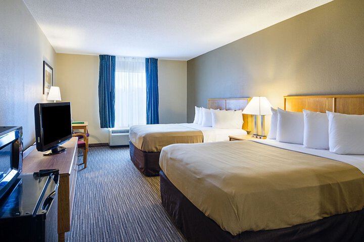 Room 14 of 37
