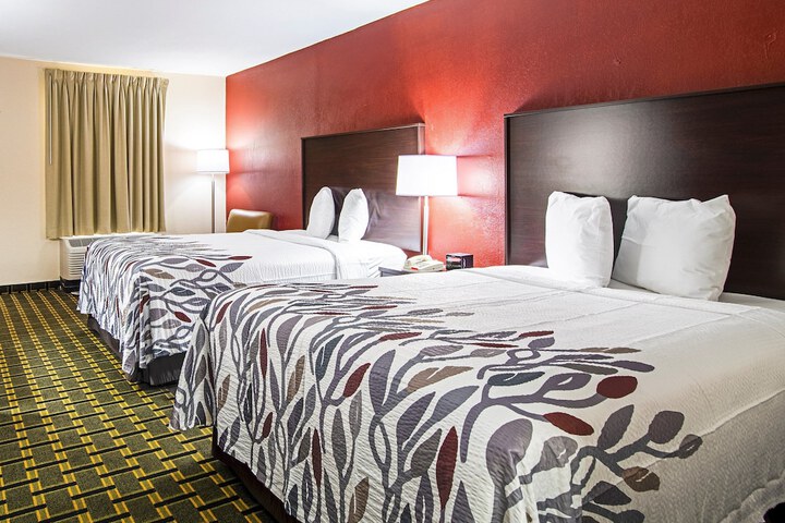 Red Roof Inn & Suites Greenwood SC