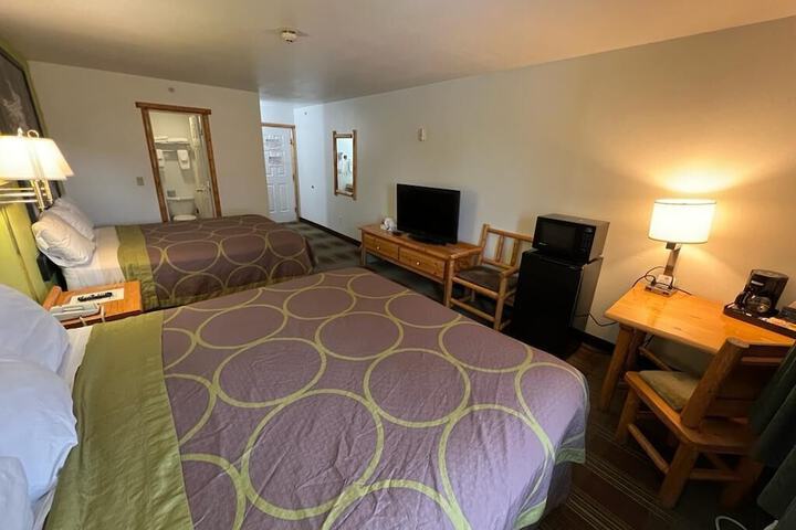 Room 20 of 28