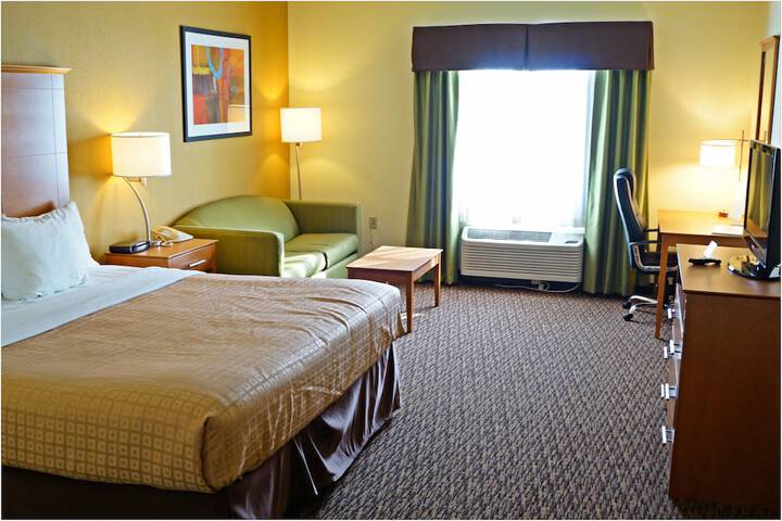 Room 5 of 36
