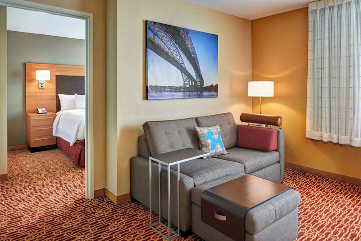 Room 14 of 25
