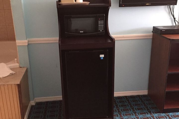 Room 15 of 19