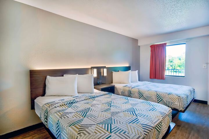 Room 12 of 22