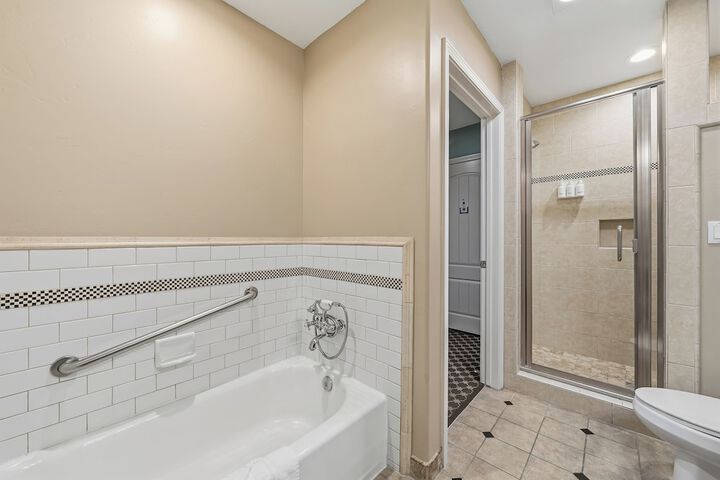 Cambria Pines Lodge