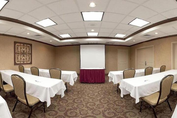 Holiday Inn Express Hotel & Suites Cape Girardeau I-55 by IHG
