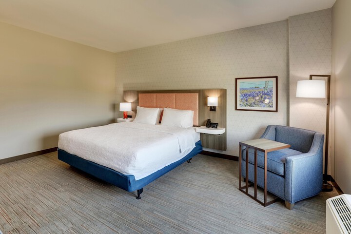 Hampton Inn & Suites Weatherford