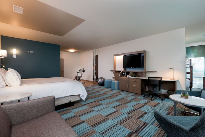 Room 14 of 38