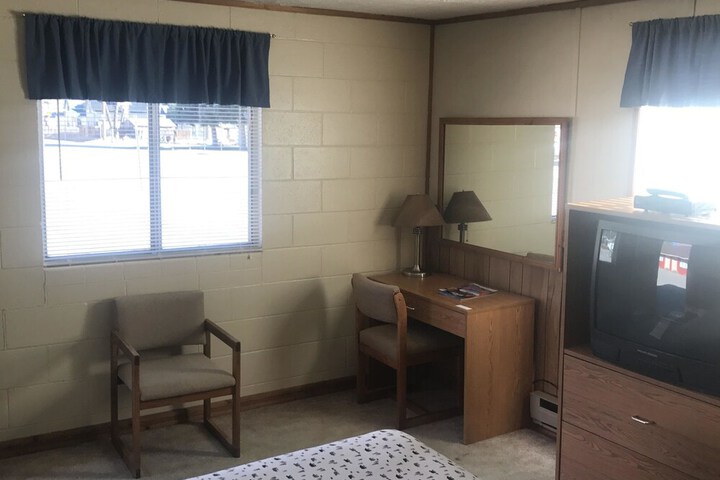 Room 8 of 41