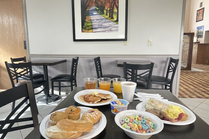 Breakfast/Coffee Service 14 of 16