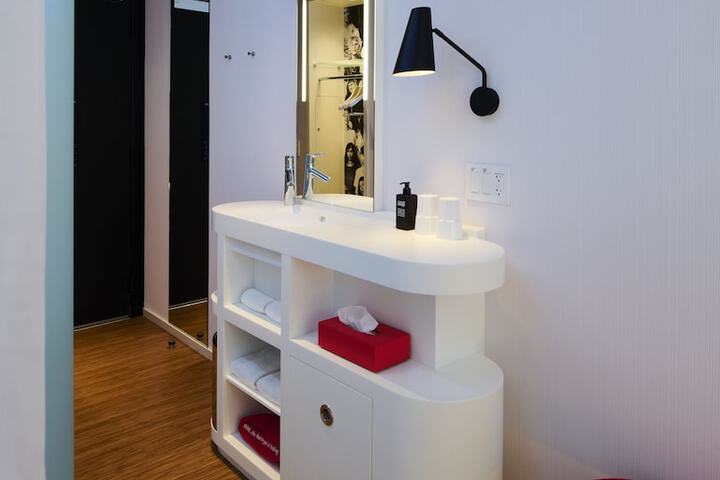 citizenM Austin Downtown