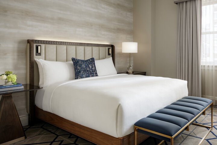 Fairmont Hotel Macdonald