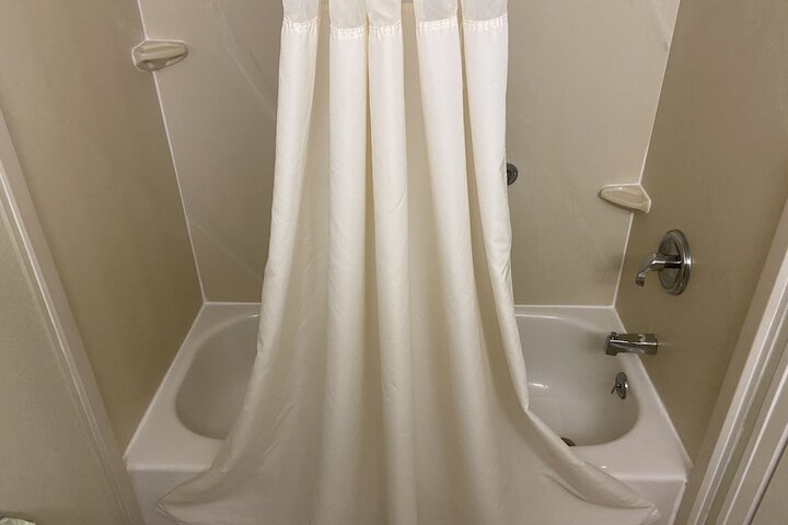 Room 15 of 62