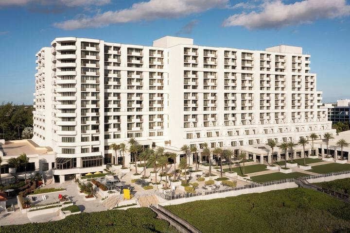 Fort Lauderdale Marriott Harbor Beach Resort & Spa