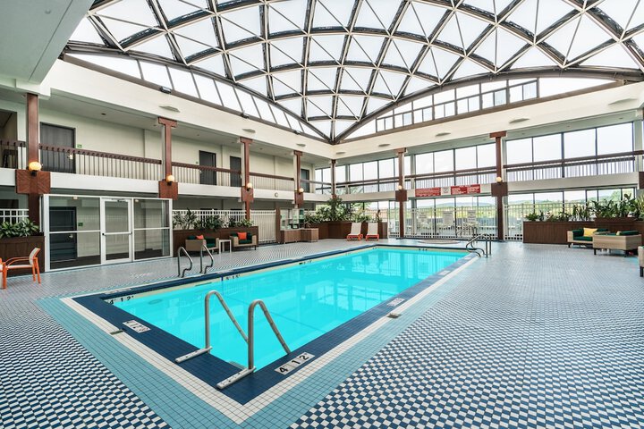 Pool 7 of 60