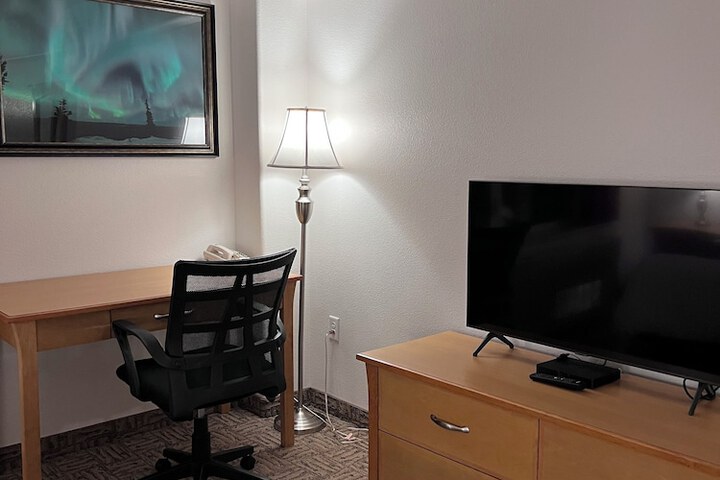 Room 35 of 62