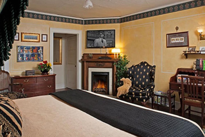 Room 54 of 127