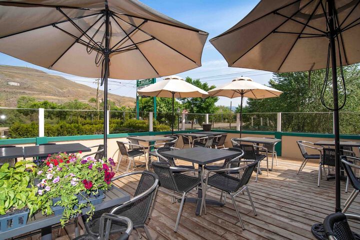 Terrace/Patio 32 of 32