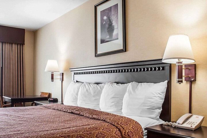 Econo Lodge Elmira-Corning