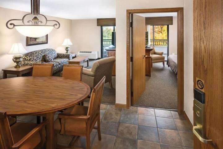 Arrowwood Resort Hotel and Conference Center - Alexandria MN