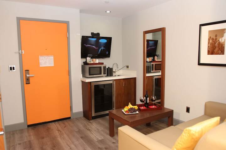 Room 49 of 136