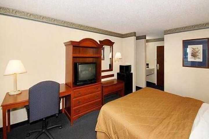 Room 19 of 40