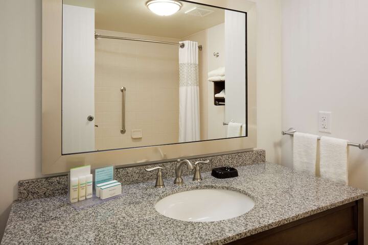Hampton Inn & Suites Minneapolis West / Minnetonka