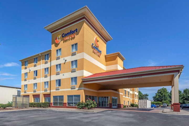 Hotel 2 of 52