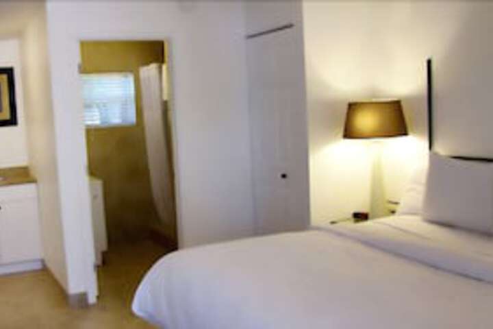 Room 25 of 70