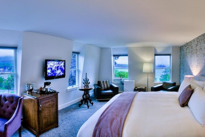 Camden Harbour Inn