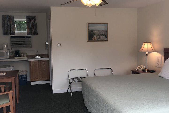 Room 14 of 27