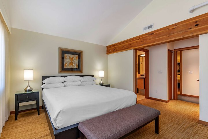 Room 93 of 131