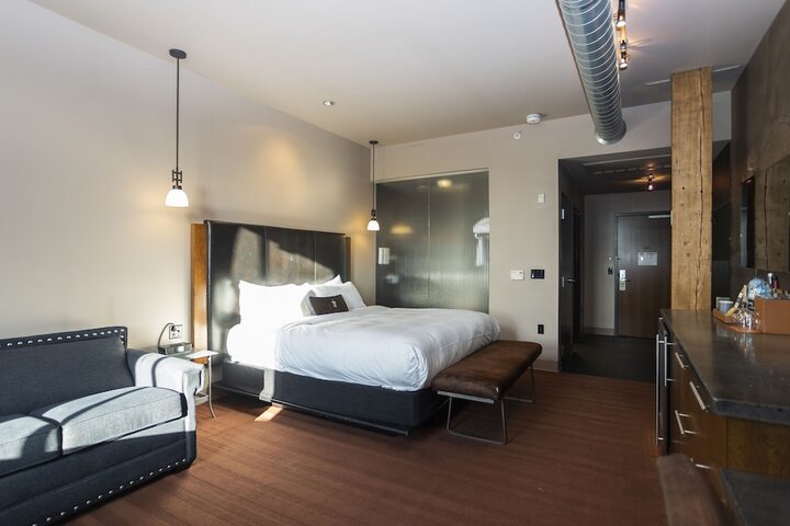 Room 54 of 108