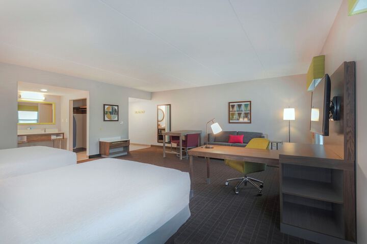 Room 25 of 54