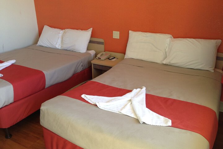 Room 30 of 49
