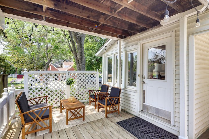 Charming Chesterton Home: w / Idyllic Location!