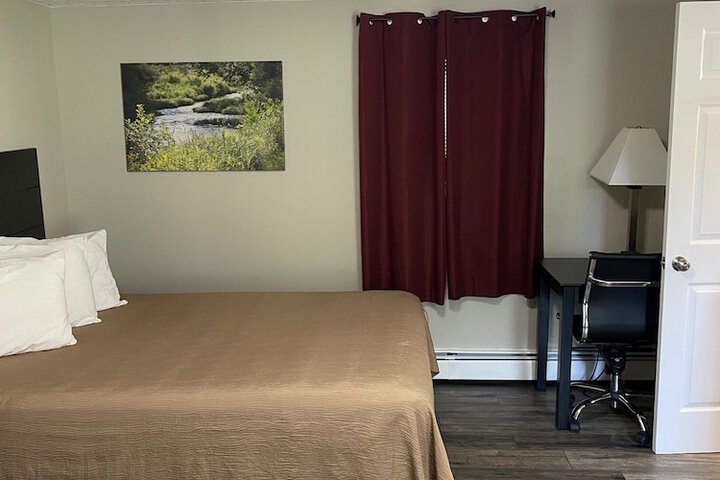 Room 4 of 11