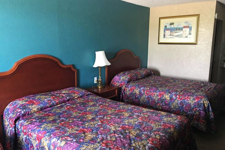 Room 28 of 46