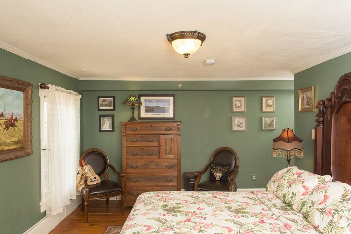 Room 27 of 116