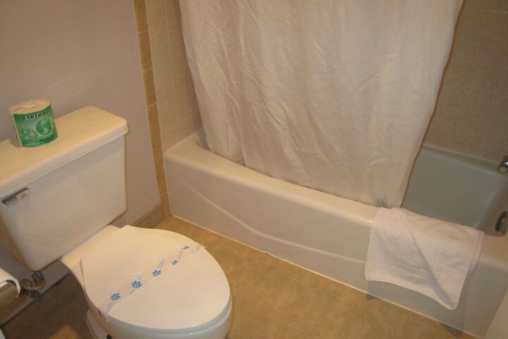 Room 16 of 23
