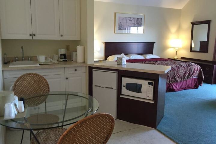Room 32 of 40